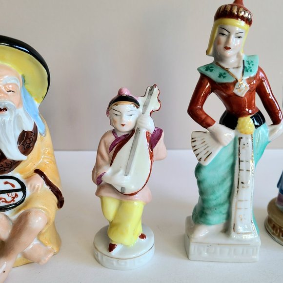 Vintage Ceramic/Porcelain Figurines 1940s. Hand painted. Made in occupied Japan. - Picture 2 of 4